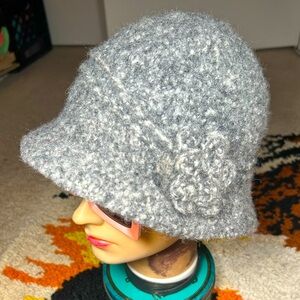 Lovely, knit flower hat!!